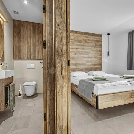 Oliva Serenity Pool شقة *