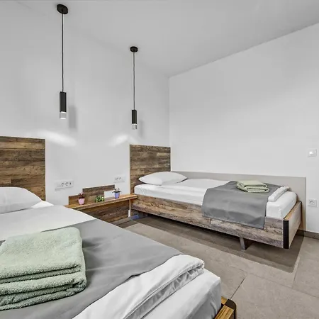 شقة Oliva Serenity Pool