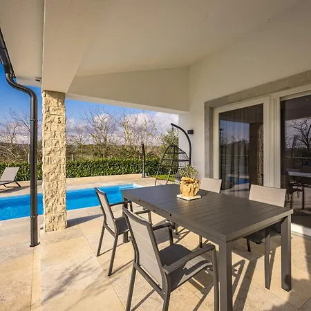 شقة Oliva Serenity Pool بومير