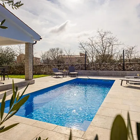 شقة Oliva Serenity Pool بومير
